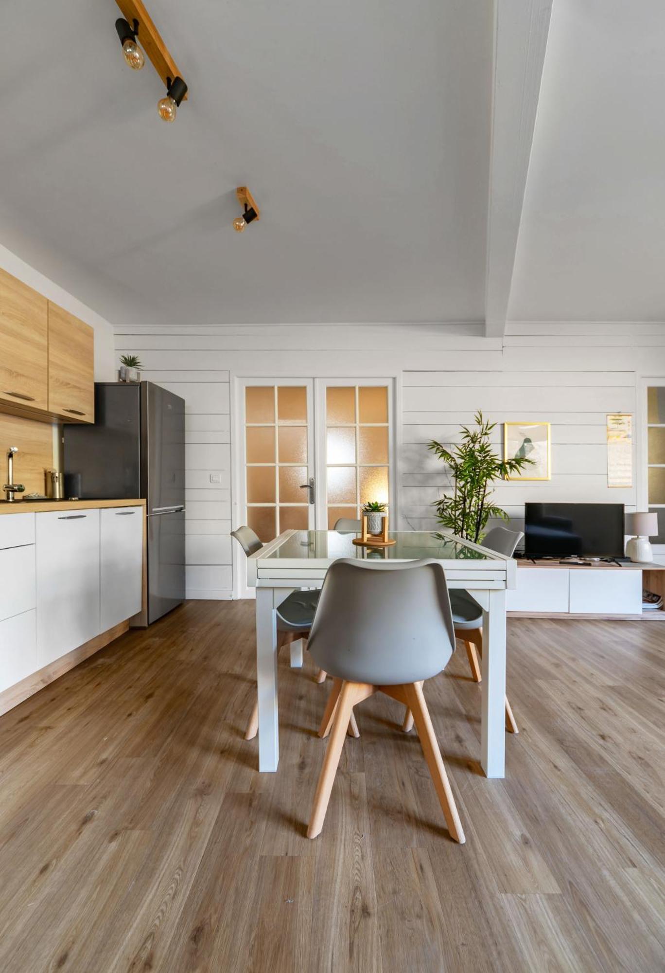 Le Celestin - Appartement 2 Chambres Avec Jardin En Centre Ville Виши Екстериор снимка